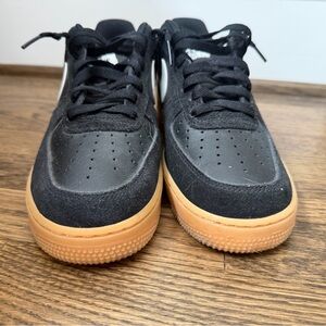 Like new Nike Air Force 1 Black Leather/suede  with Gum Sole